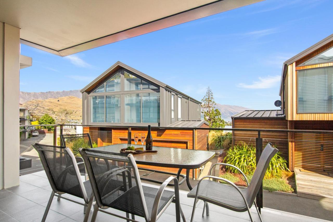 Stunning 2 Bedroom Apartment With Balcony! Queenstown Exterior photo